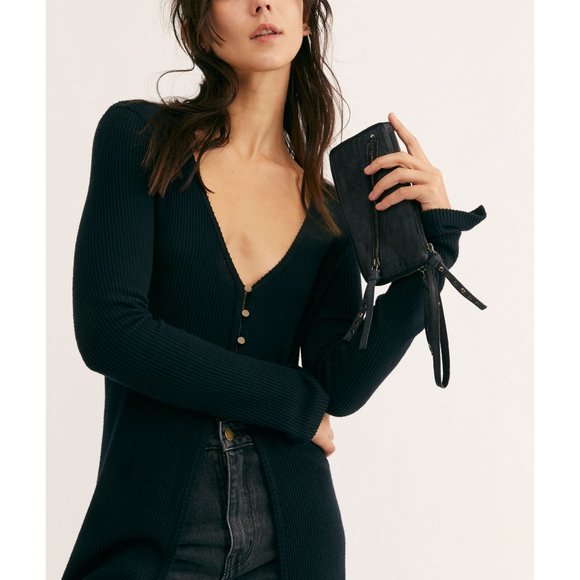 FREE PEOPLE Distressed Wallet / Black - Picture 6 of 7